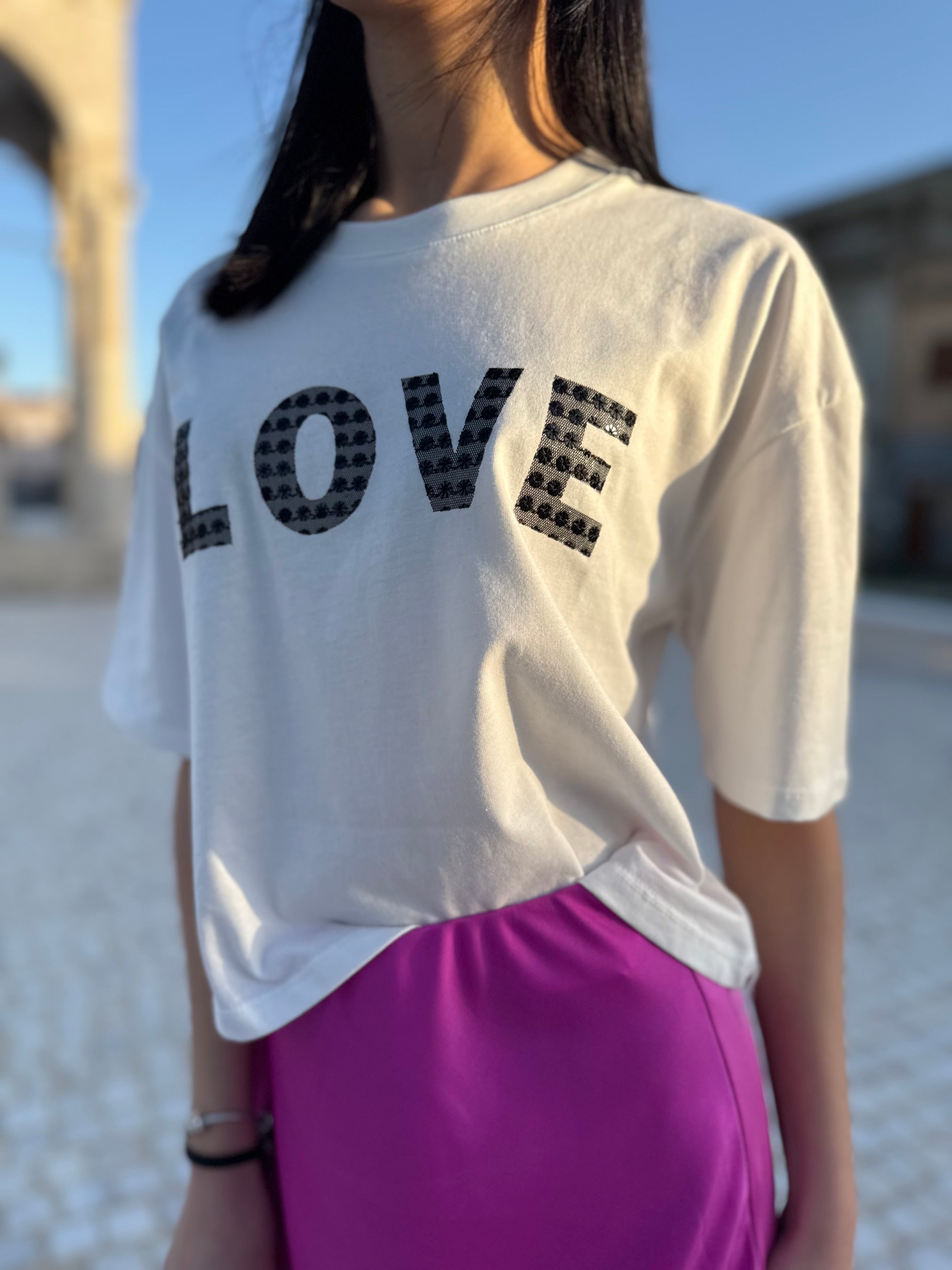T-shirt Lumina “Love”