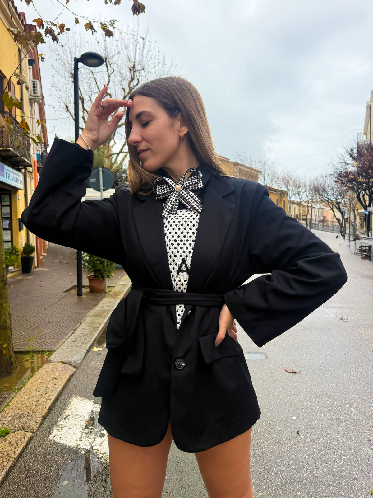 Blazer “Grace Belt” nero