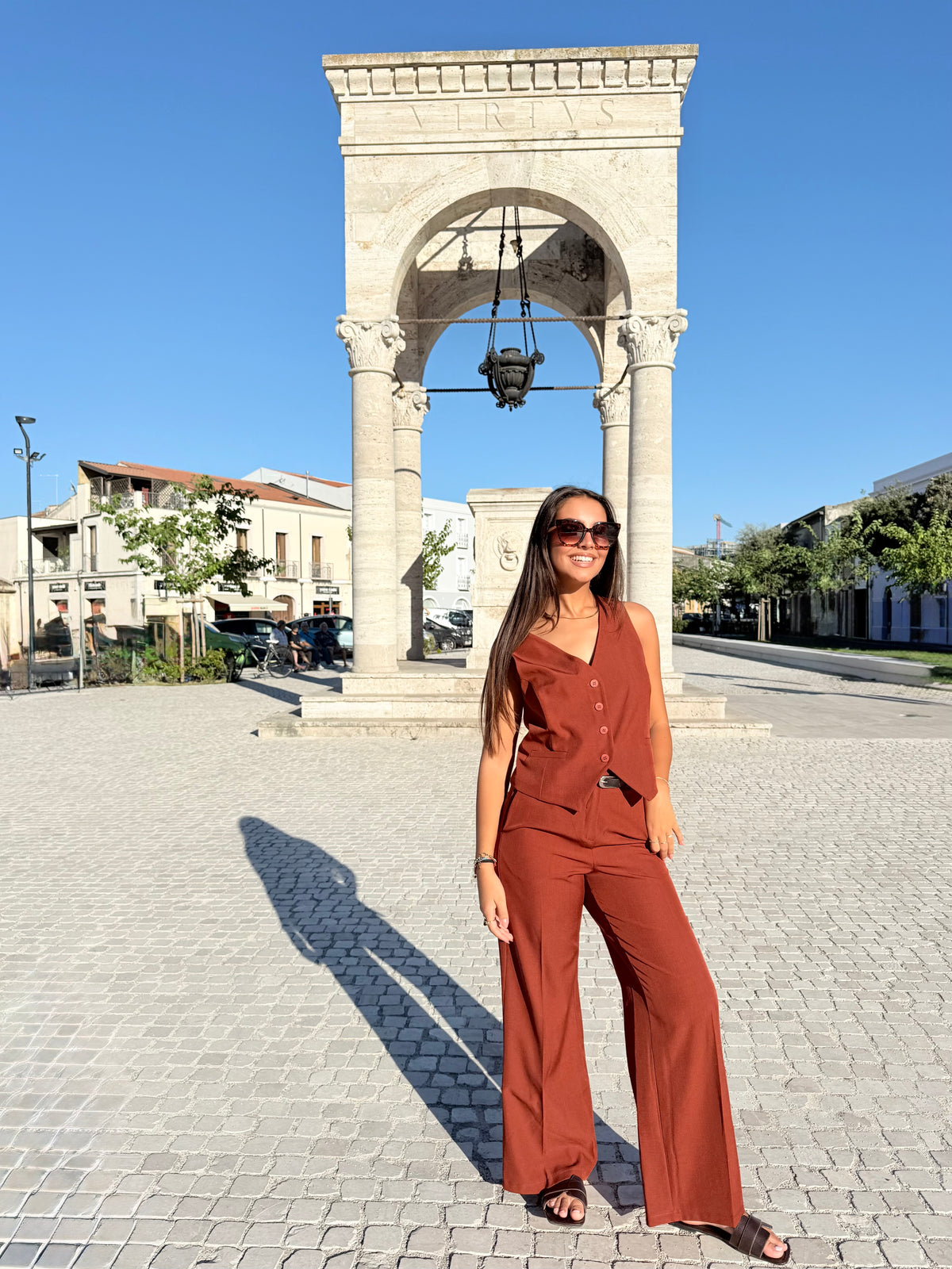 Completo con gilet “Madison” ruggine