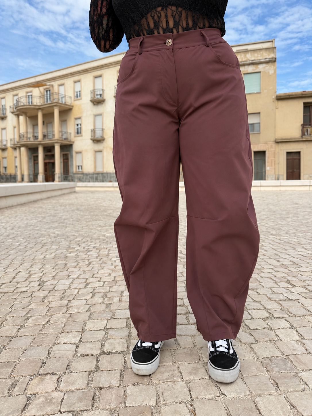 Pantaloni “Barrel Tech” bordeaux