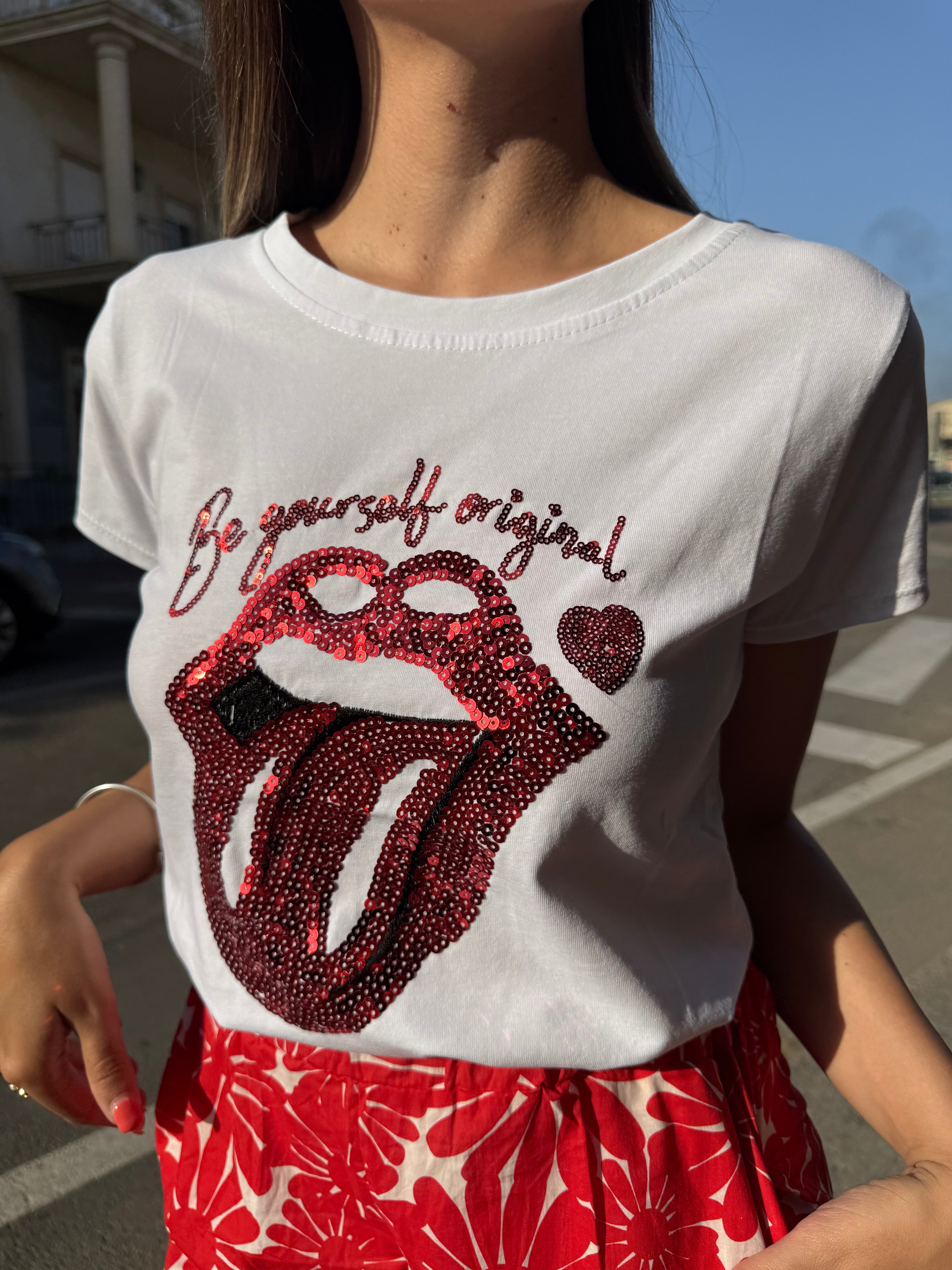 T-shirt “Be Yourself”