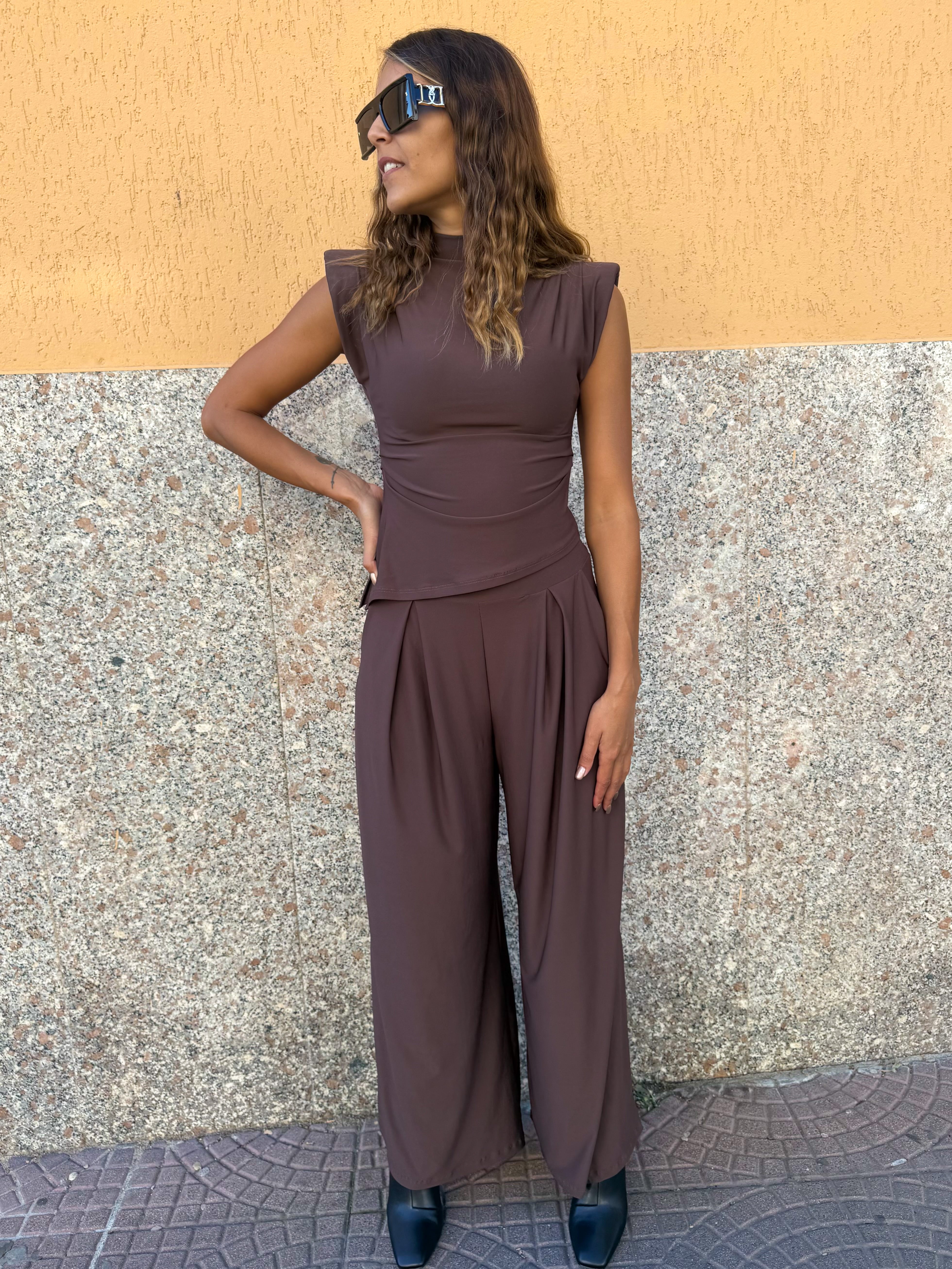 Completo “Tourin” marrone