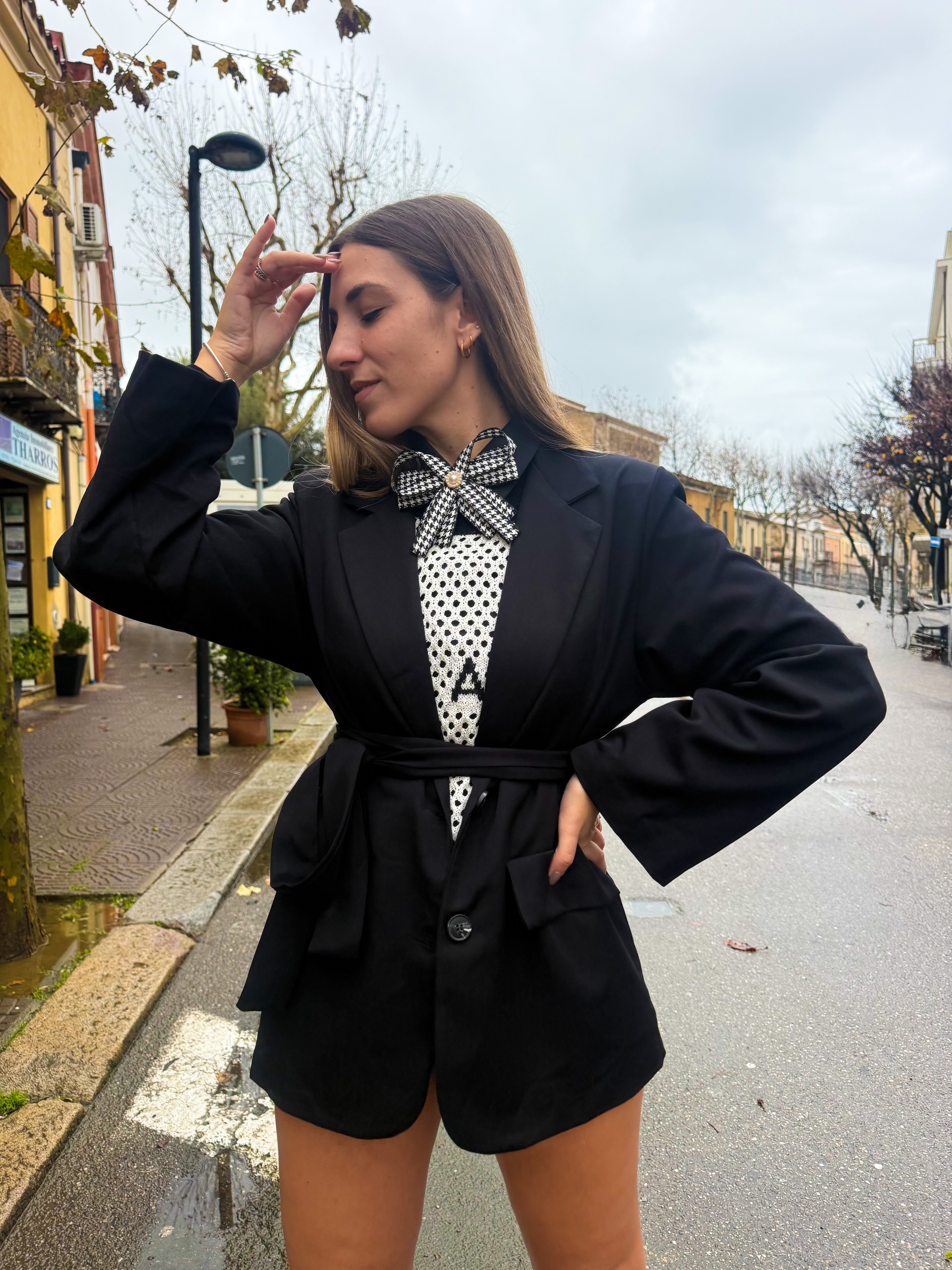 Blazer “Grace Belt” nero