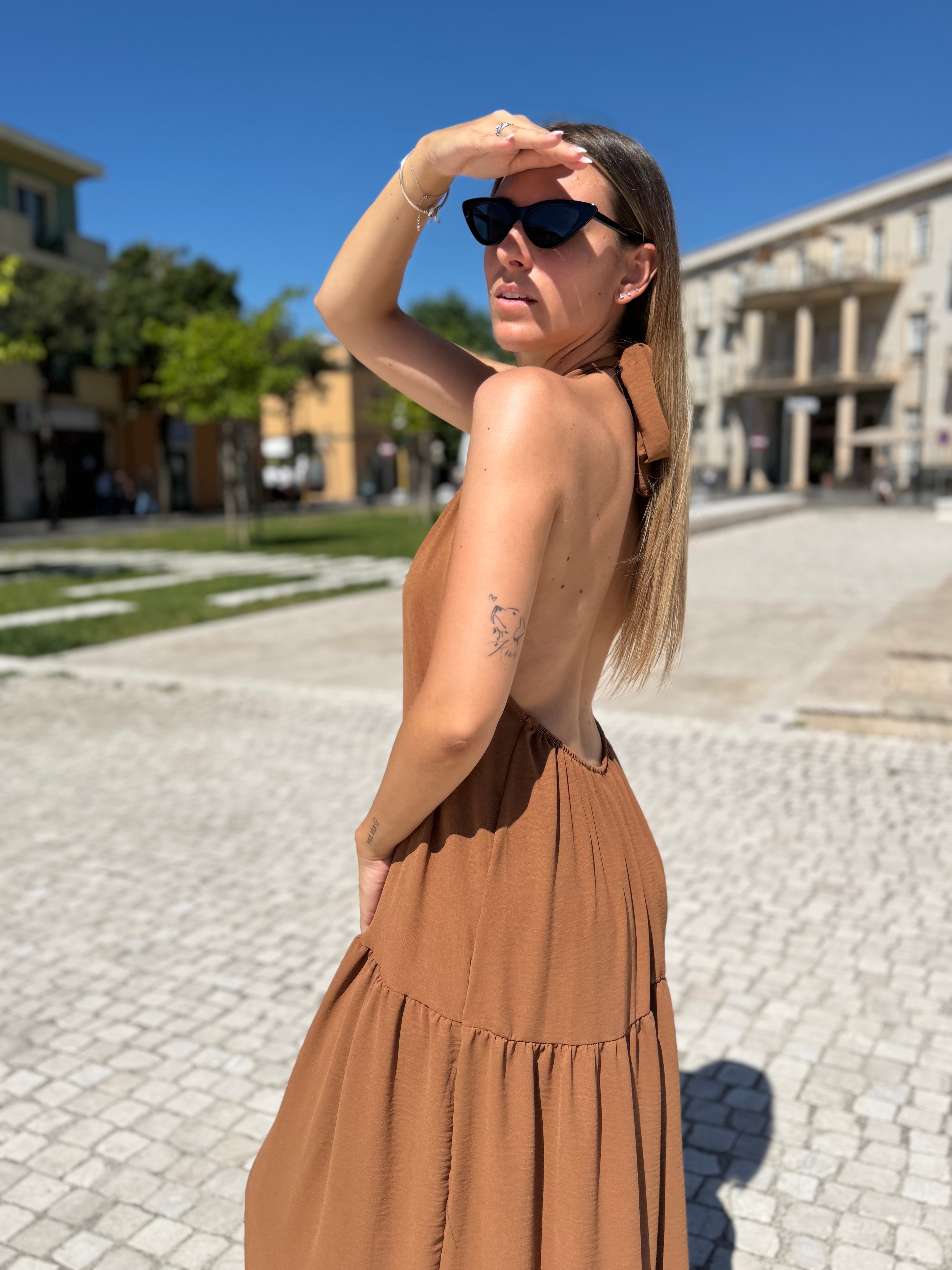 Maxi abito “Endless Charm” marrone