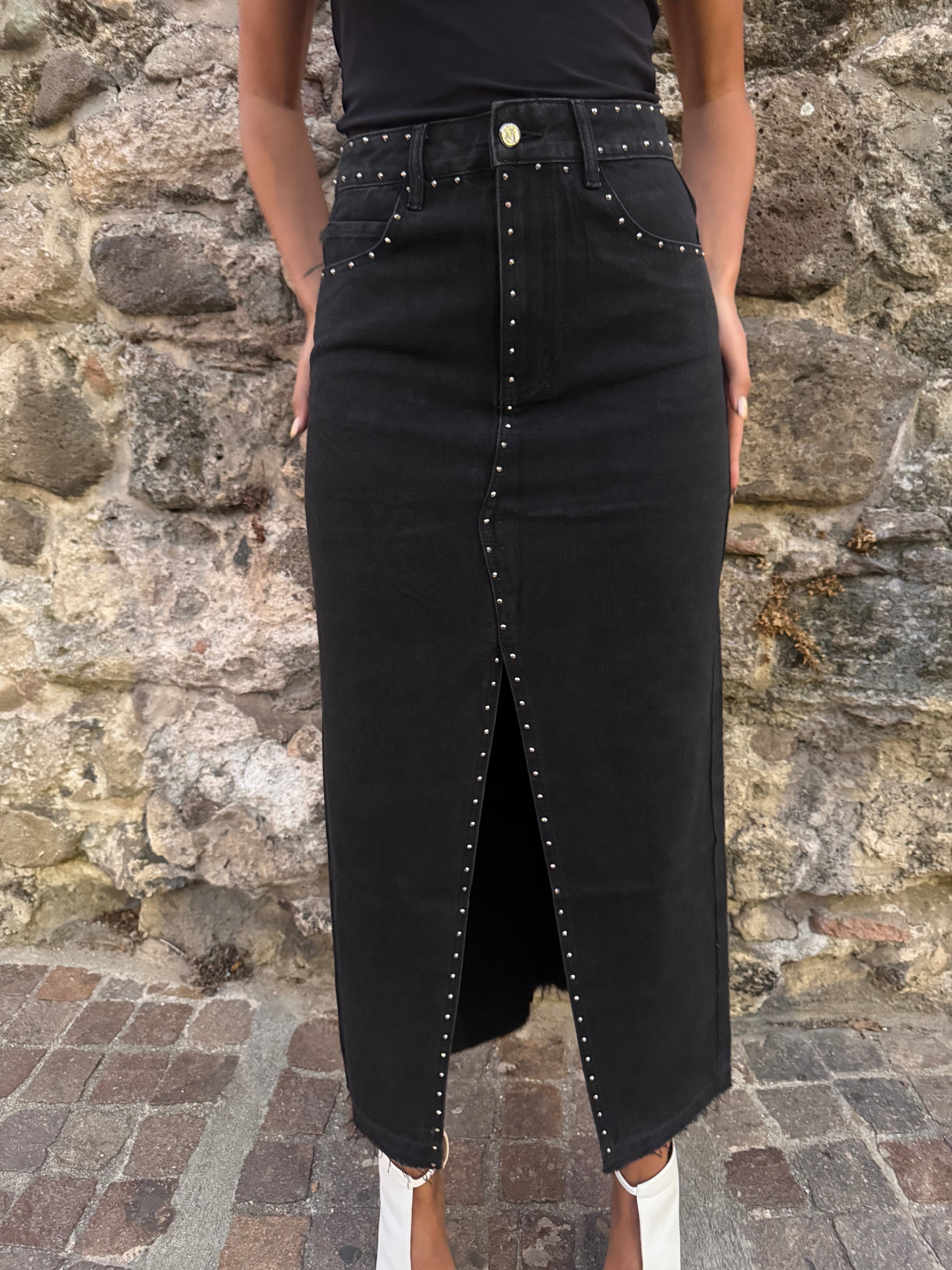 Gonna ‘“Black Stud”