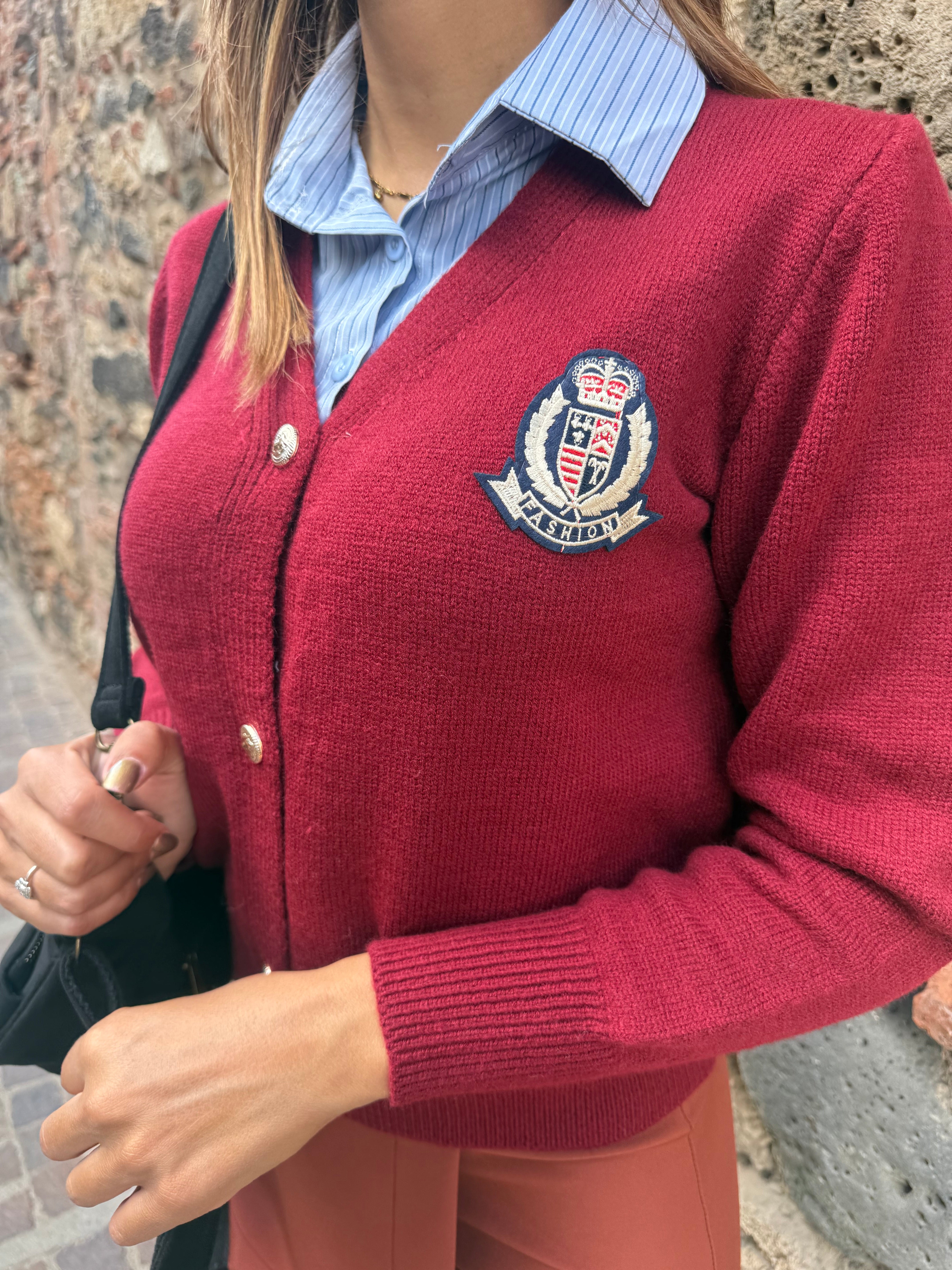 Cardigan “College Chic” Bordeaux