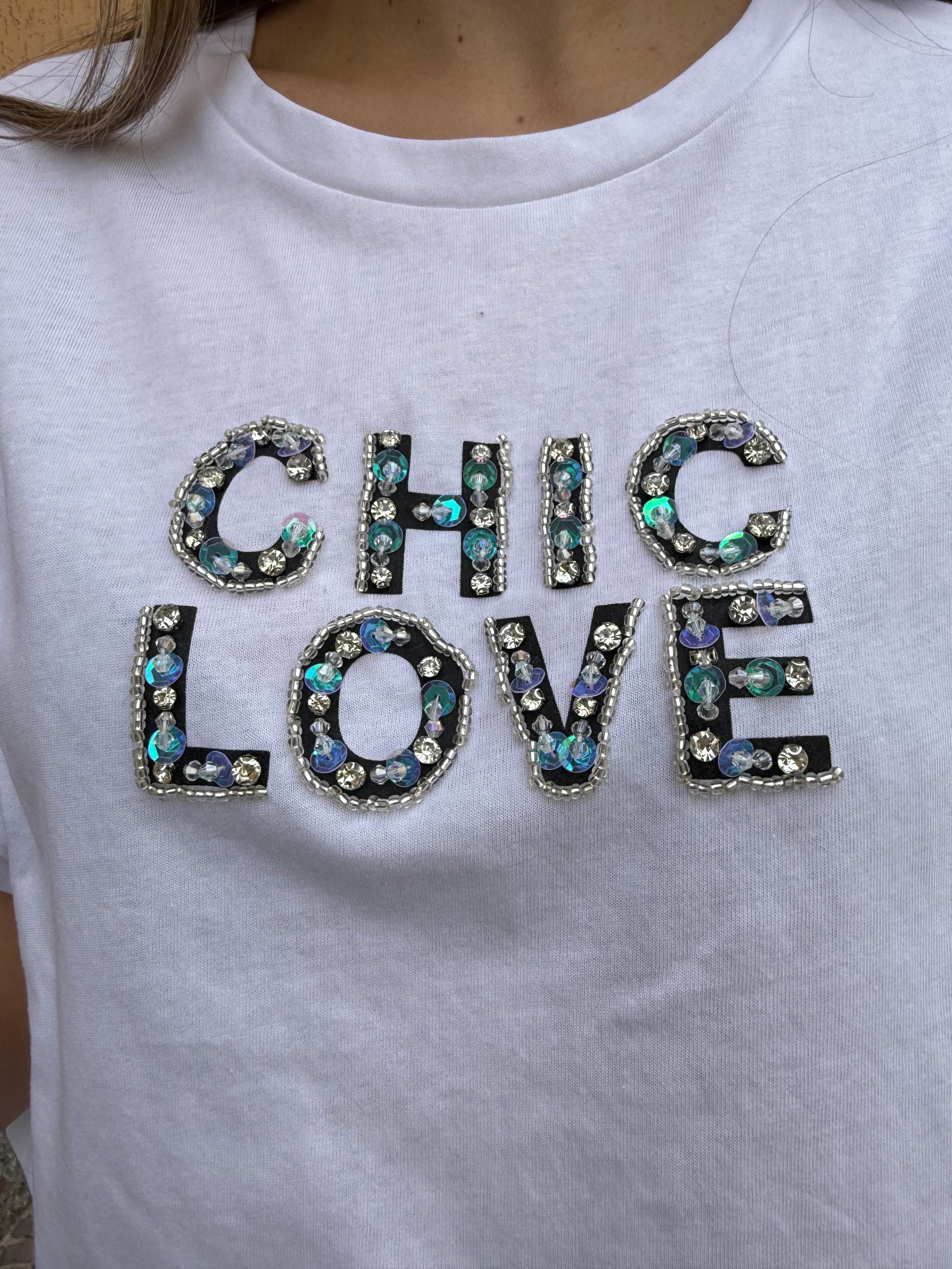 T-shirt “Chic love” bianca
