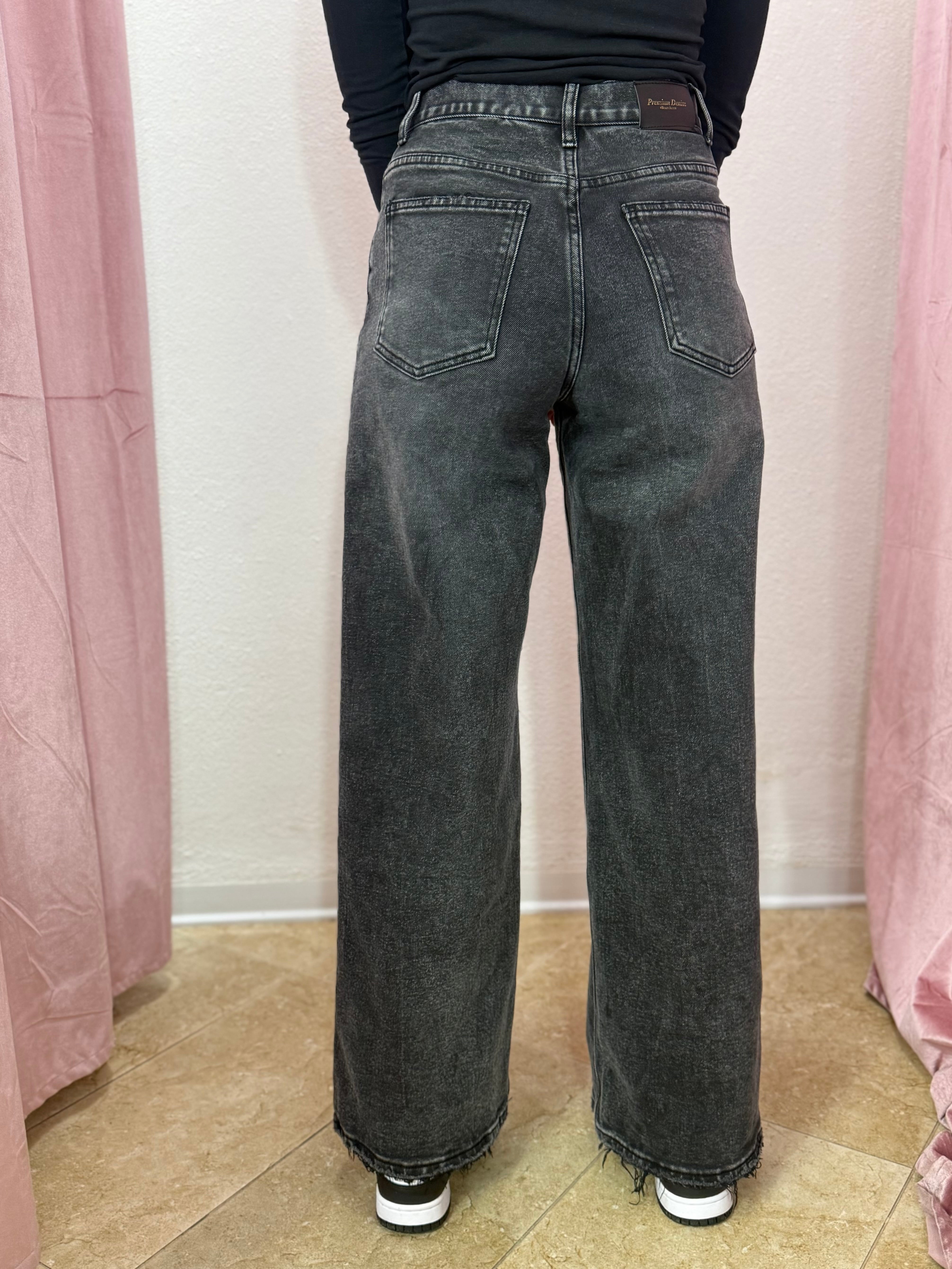 Jeans “Asymmetric Black”
