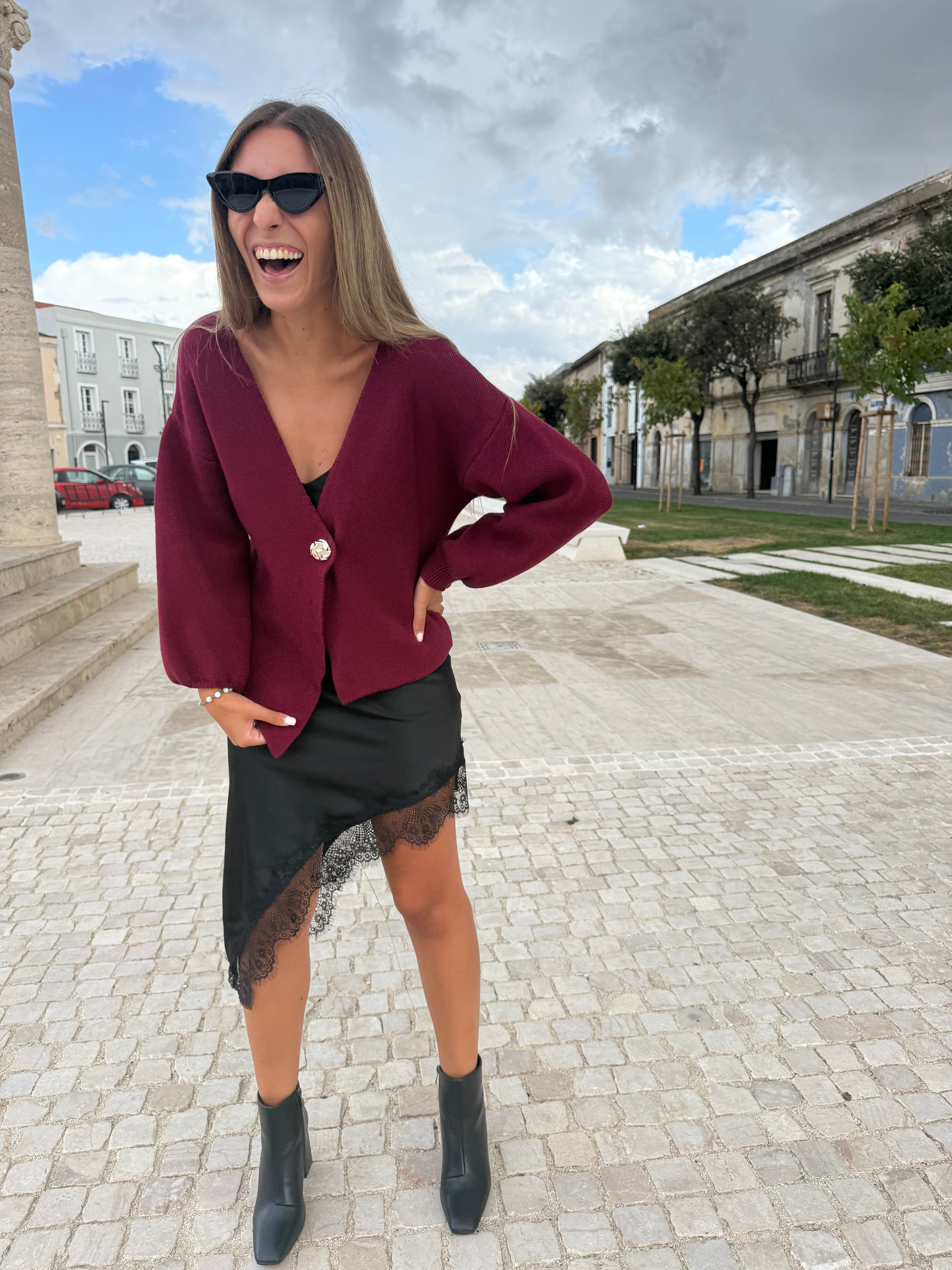 Cardigan “Golden Charm” Bordeaux