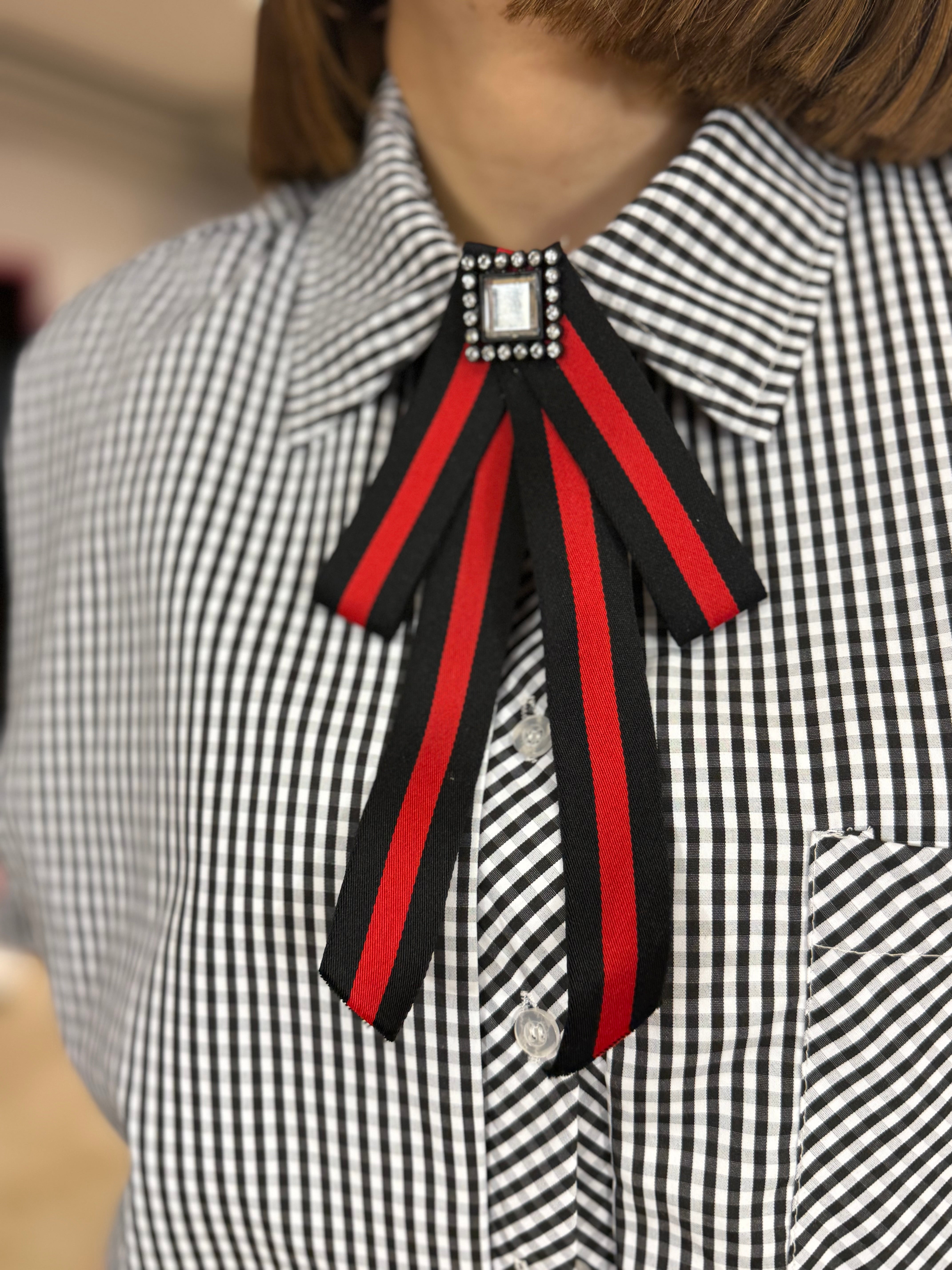 Spilla “Heritage” nera