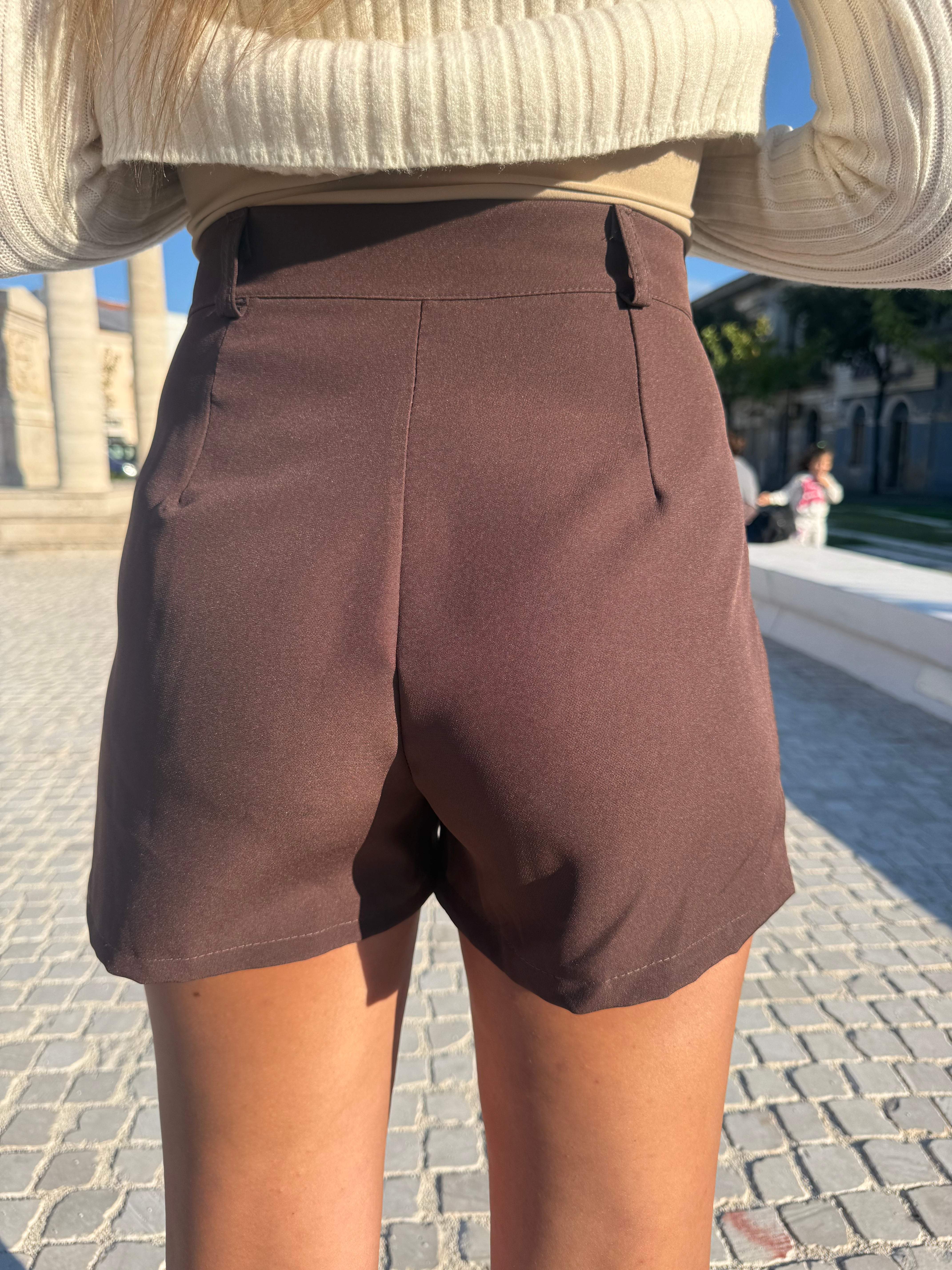 Short “Urban Chic” marrone