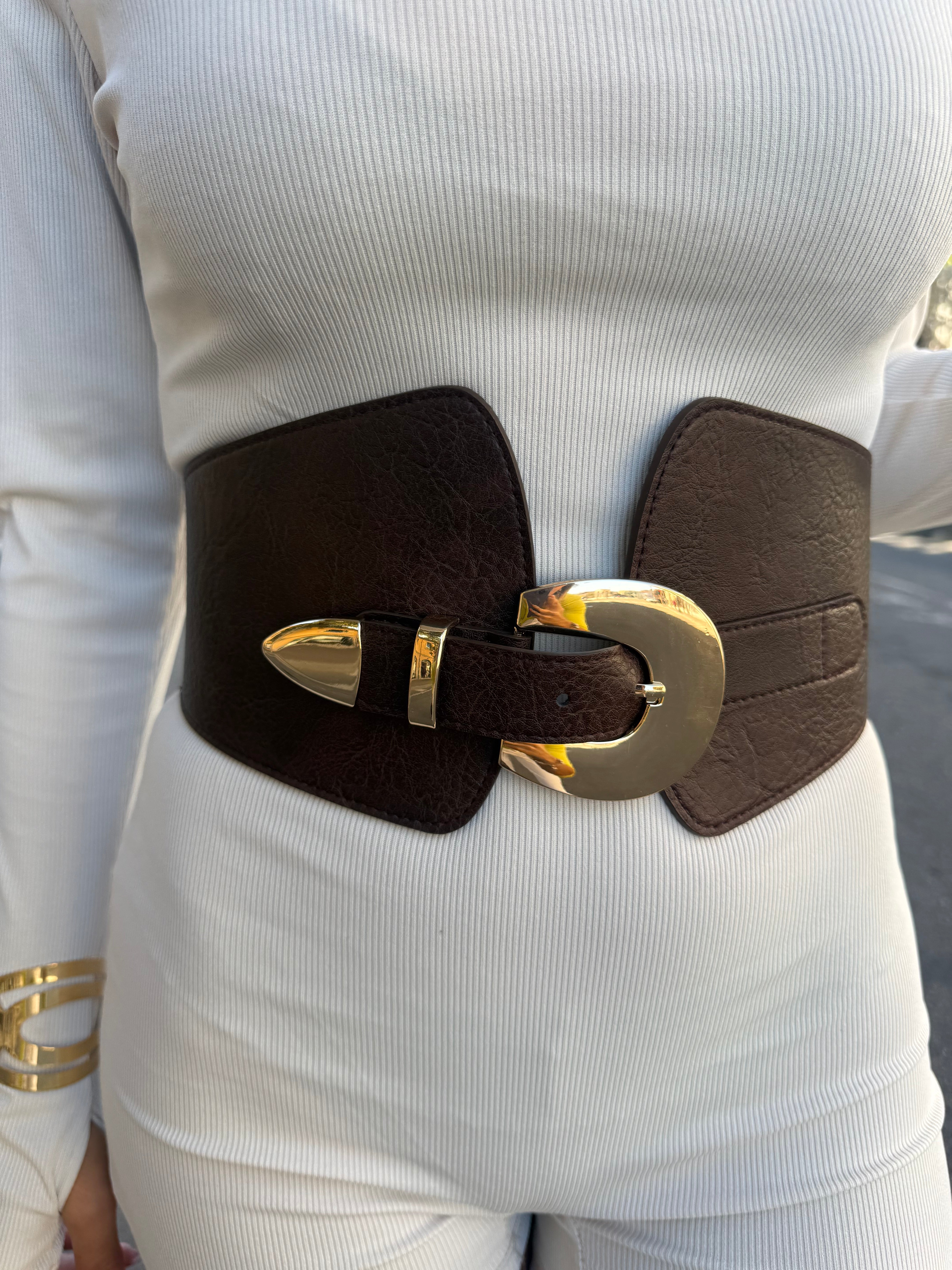 Cinturone “Bold West” marrone