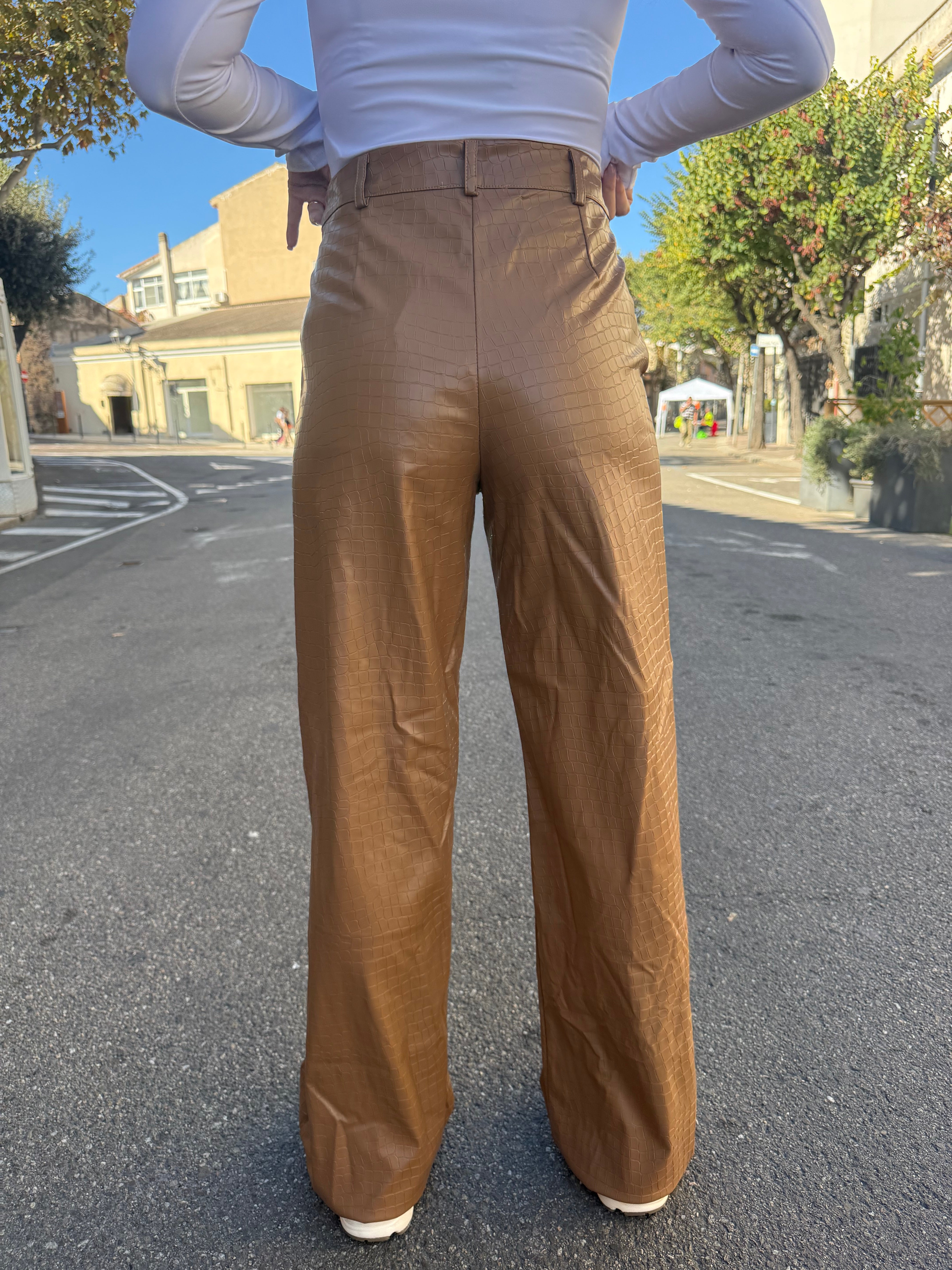 Pantaloni Lumina “Croc Wide” caramello