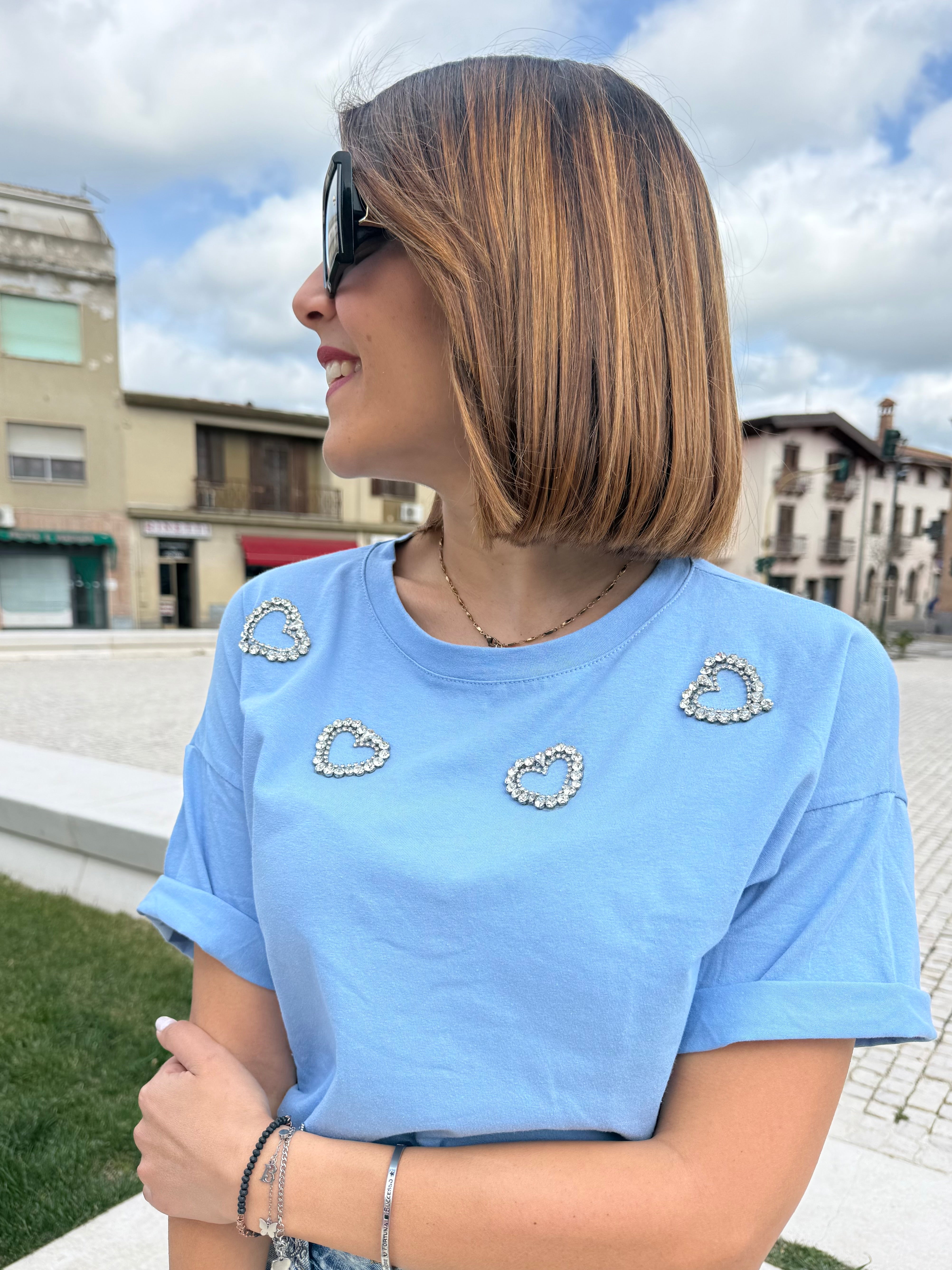 T-Shirt “Sparkle Hearts “ azzurra