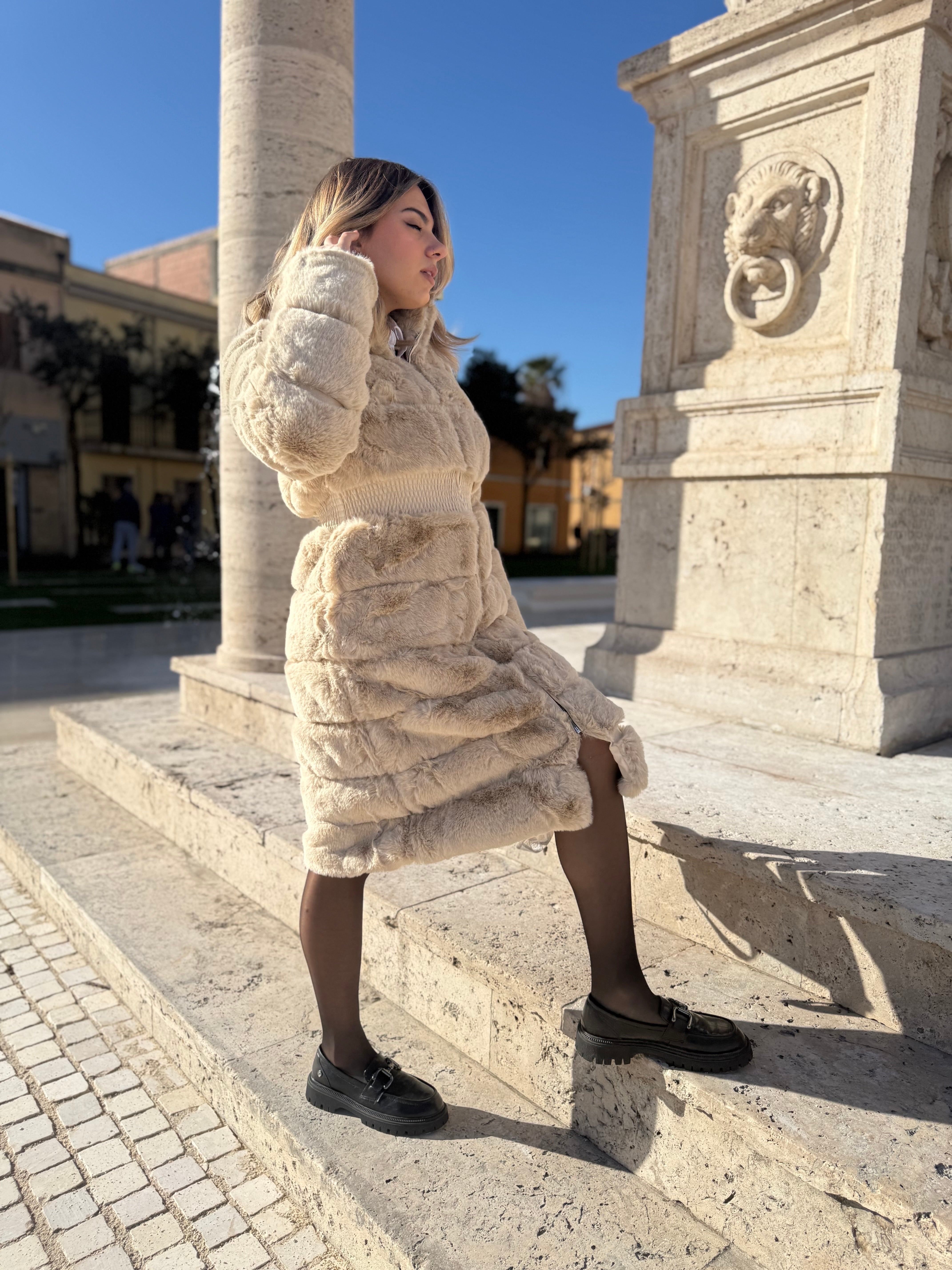 Maxi pelliccia “Long way”